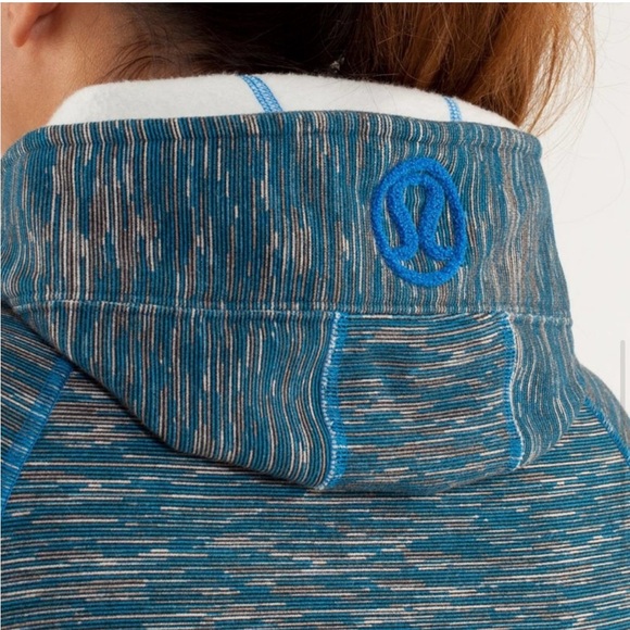 EUC- 💙Lululemon Blue and Creme We are From Space Scuba Hoodie *Stretch💙 - Picture 4 of 13